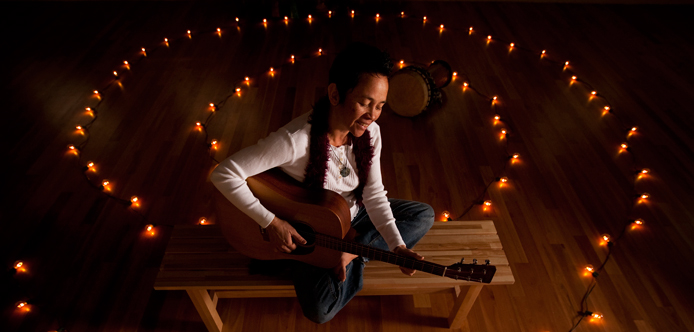 Leraine Horstmanshoff ~ Playing Guitar